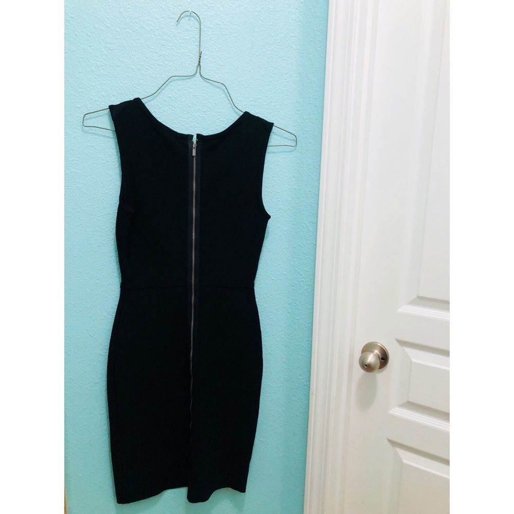 🖤BCBG MaxAzria Bodycon  - Picture 4 of 5